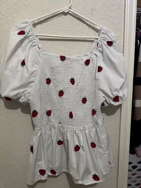 White Strawberry-Embroidered Puff Sleeve Blouse